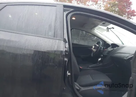 2015 Ford Focus S из США, поврежденный, VIN 1FADP3E28FL383224